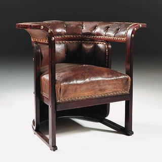 Thonet museum - Kunst and bentwood.